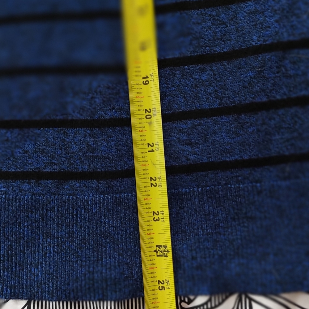 Mossimo v-neck sweater. Marled Blue and black stripe. New. Size Small petite. - Picture 4 of 7
